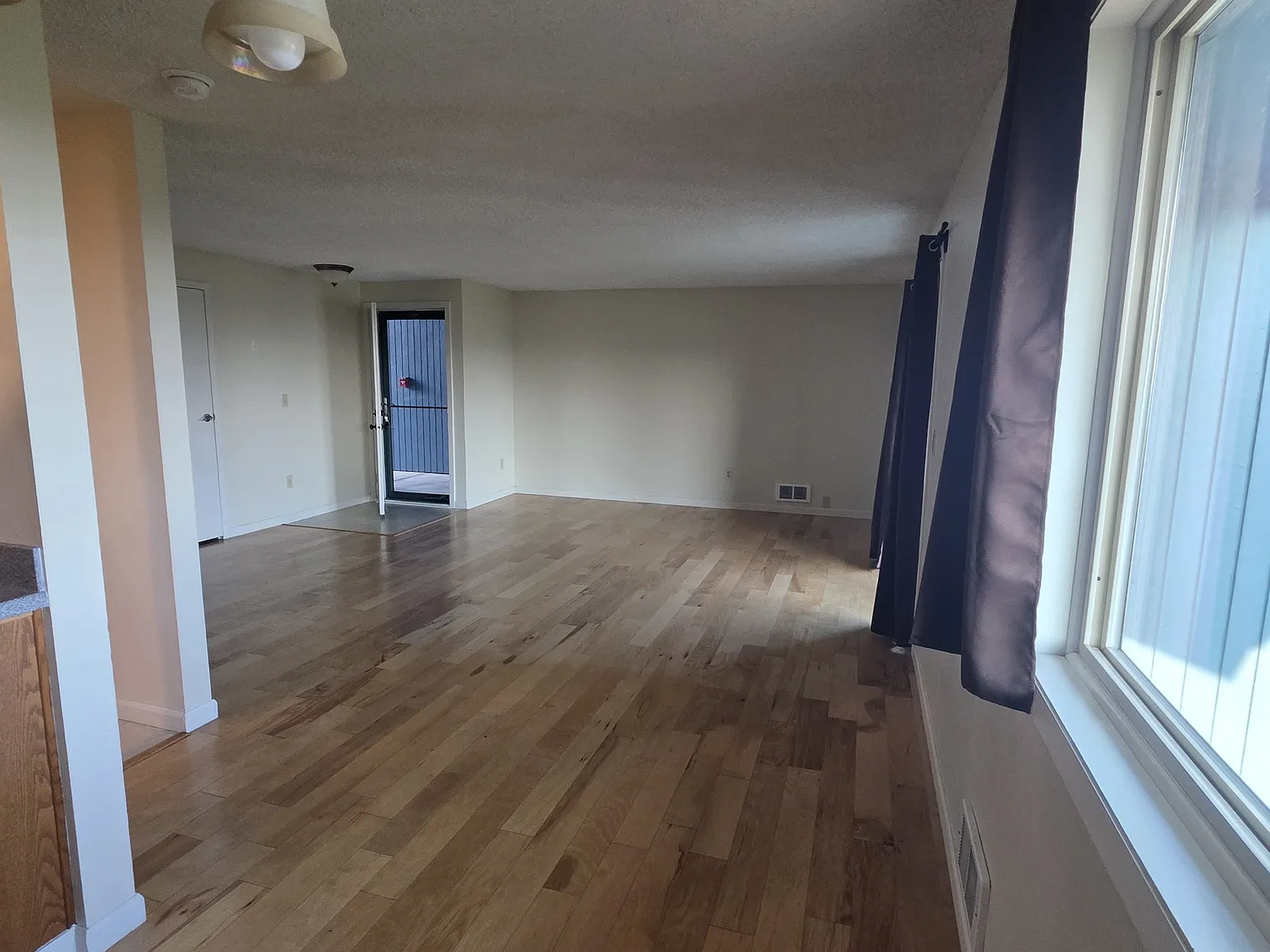 1823 W Northridge Ct — Photo 3