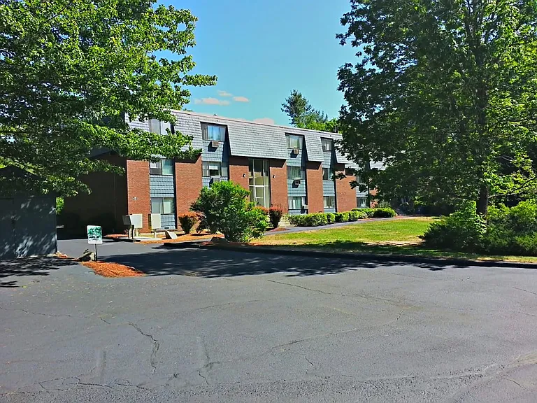 42 Maple Ave #2 — Photo 17