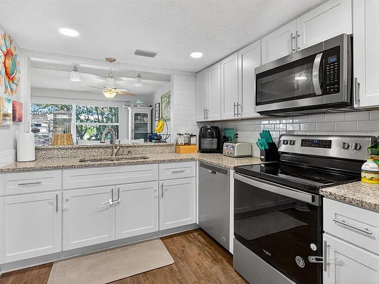 1146 King Arthur Ct #110 — Photo 16