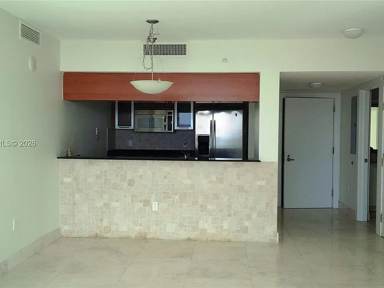 1800 N Bayshore Dr #3310 — Photo 4