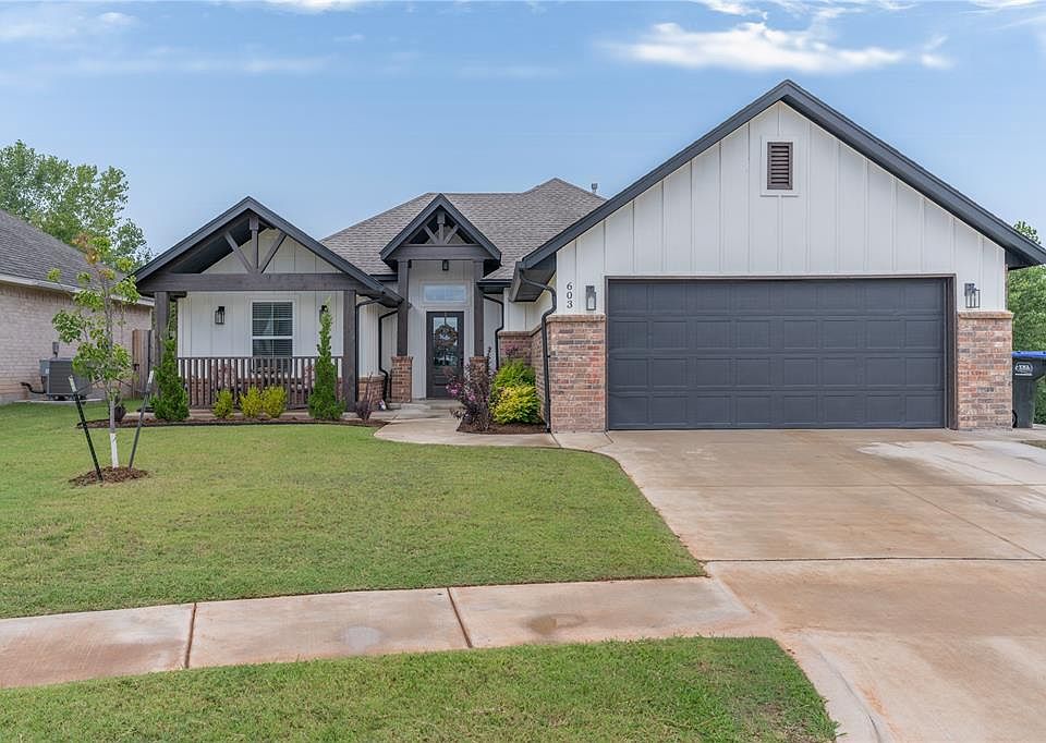 1st image of 603 Cedar Hill Way