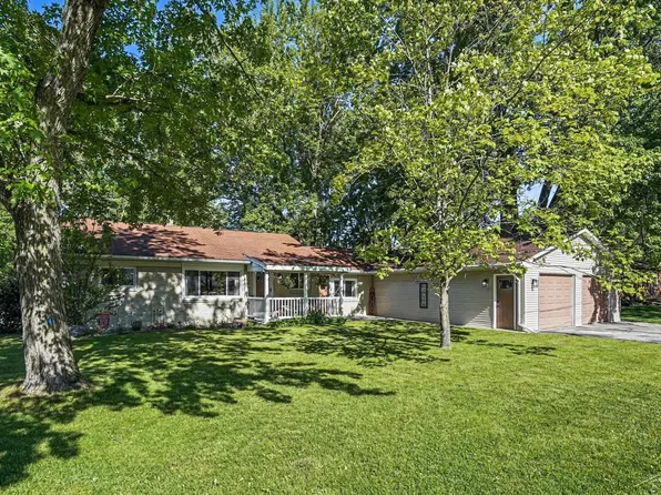 1225 Harding Rd, Essexville, MI 48732