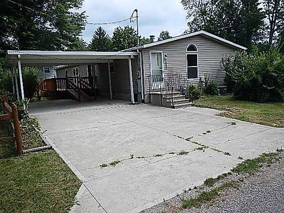 2nd image of 13377 Hawthorne Rd NE