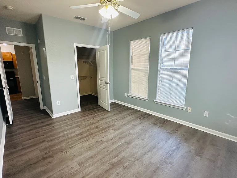 8290 Gate Pkwy W #907 — Photo 18