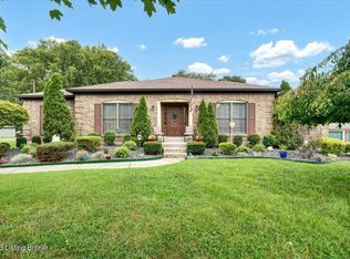 4708 Fox Chase Dr, Shepherdsville, KY 40165