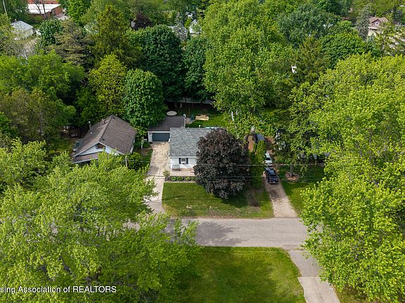 3rd image of 4206 Watson Ave