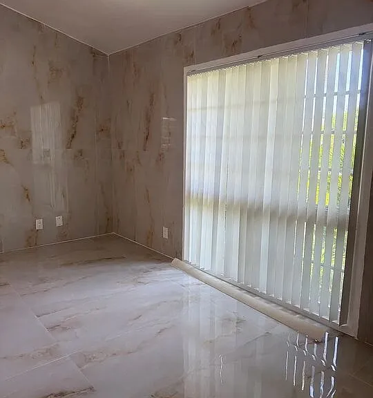 24316 Burbank Blvd — Photo 11