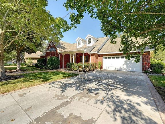 3rd image of 104 Fox Hollow Dr
