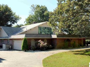 2116 Gatesborough Cir, Murray, KY 42071