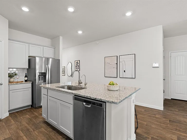 228 Brooklyn Dr — Photo 8