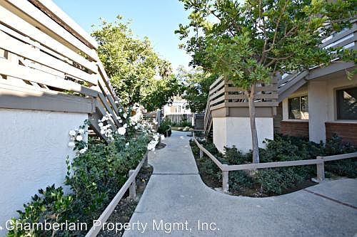 3rd image of 1921 West Dr APT F