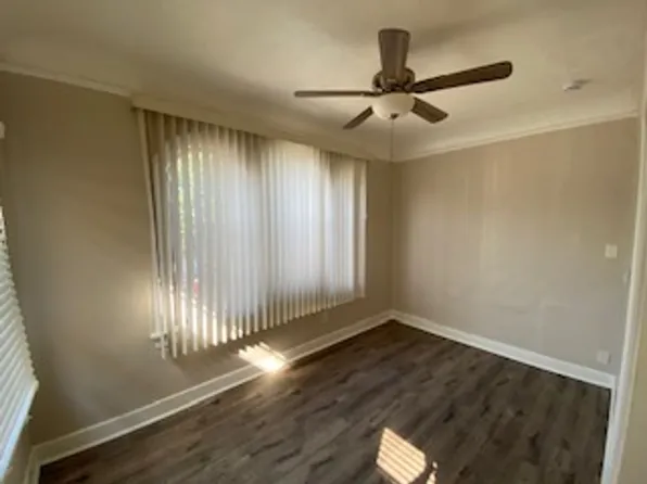 832 W Florence Ave, Los Angeles, CA