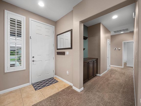 4th image of 10700 Valle De Erro Ln