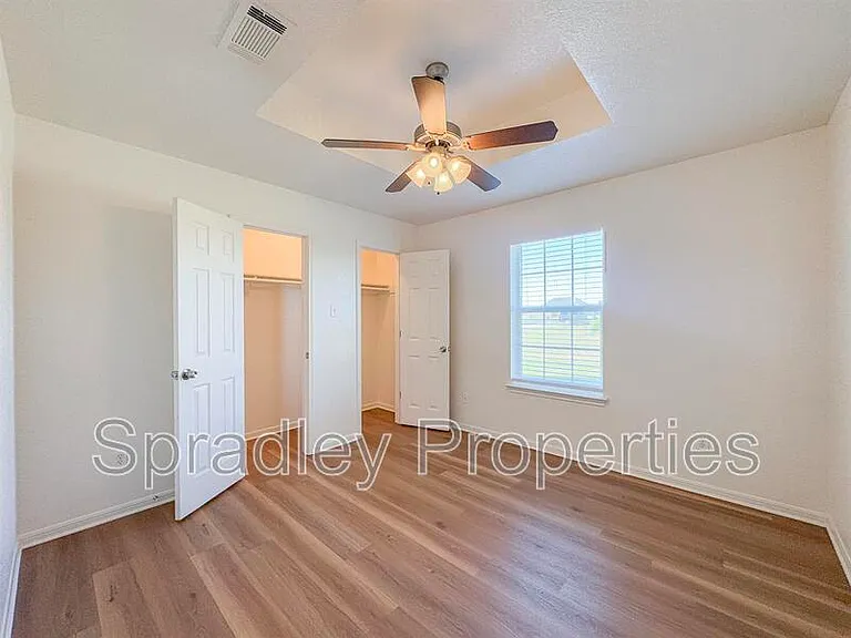 132 Lacey Lou Ln — Photo 9