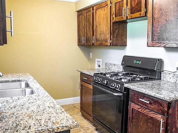 4th image of 4716 Bourland St
