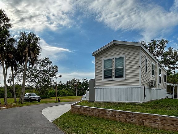 2nd image of 34 Riverview Dr #34
