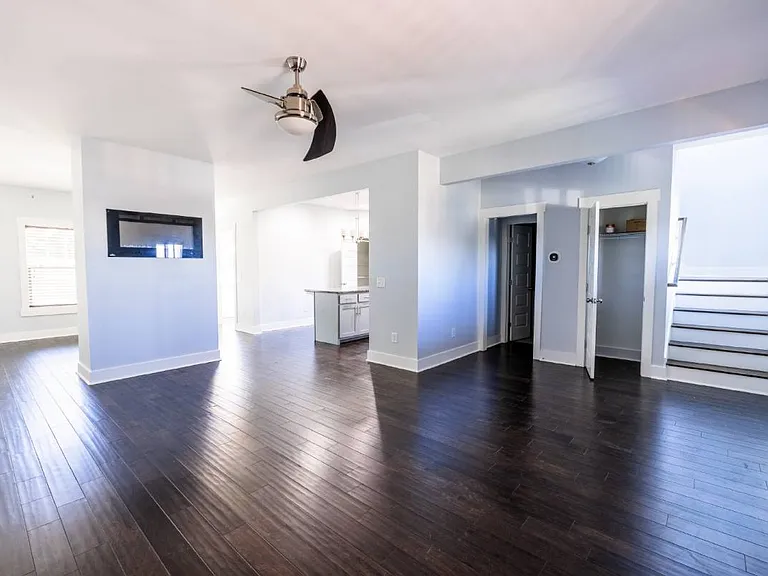 3409 Elkins Ave — Photo 4