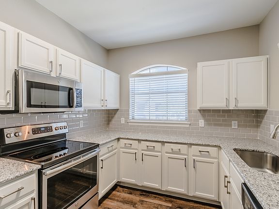 4th image of 3101 Mustang Dr APT 101