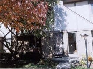 3280 Brookview Way, Upper Arlington, OH 43221