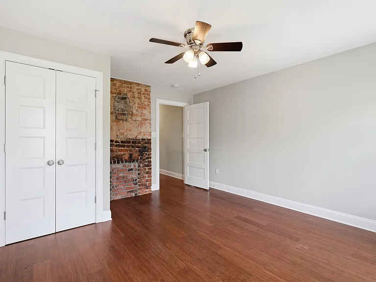 972 Pink St — Photo 5