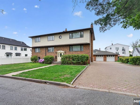 97 Sipp Ave Floor 2