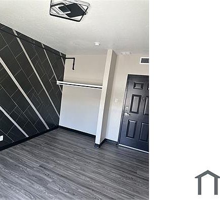 3rd image of 526 W Missouri Ave #13