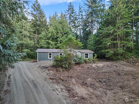 3rd image of 8163 Apple Orchard Lane SW