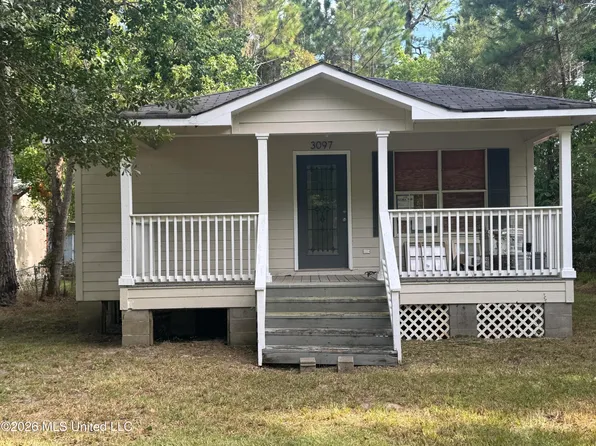 3097 2nd St, Bay Saint Louis, MS 39520