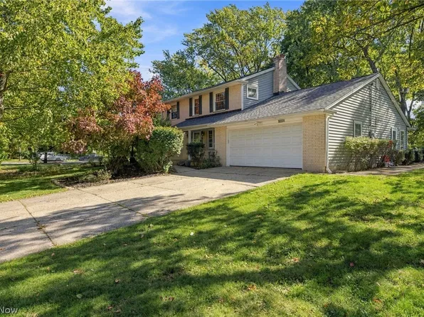 16506 Fernway Rd, Shaker Heights, OH 44120
