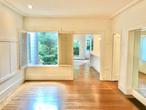 2nd image of 227 El Camino Del Mar