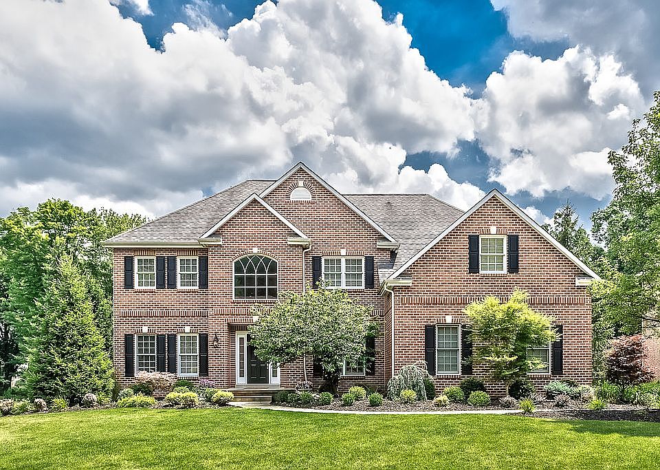 1st image of 149 Oakview Dr
