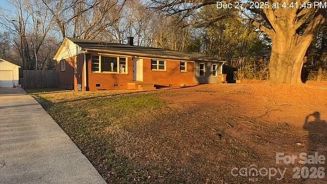 1st image of 2209 Dale Ave