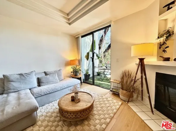 2500 Abbot Kinney Blvd APT 6, Venice, CA 90291