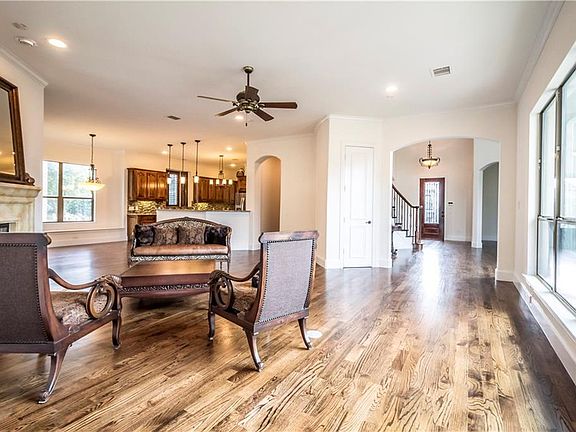 5th image of 1202 Silentbrook Ct