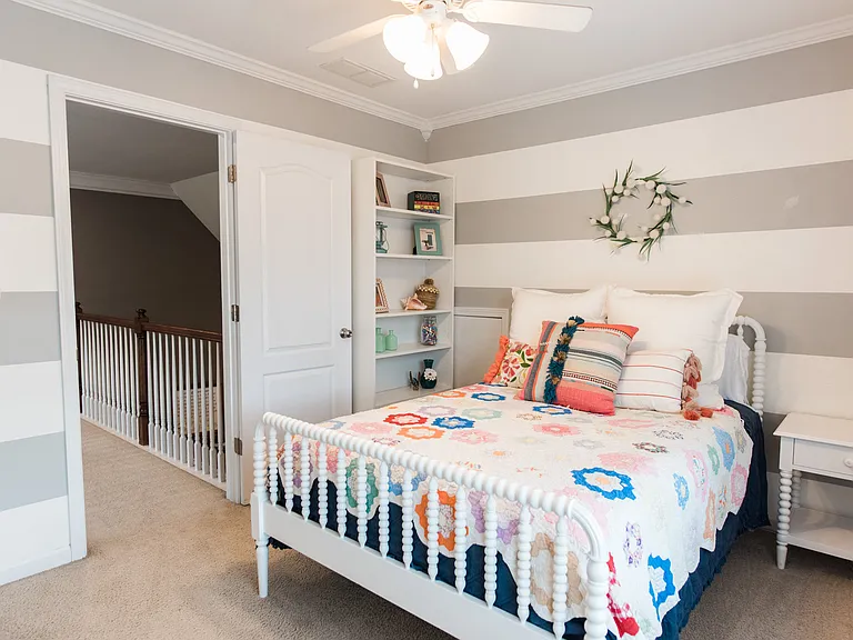 554 Edgewood Dr — Photo 15