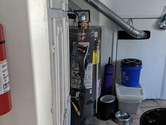 5th image of 23163 Melville Ave
