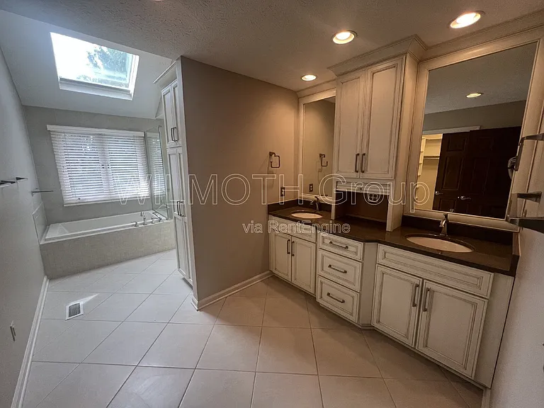 12748 Limberlost Dr — Photo 25