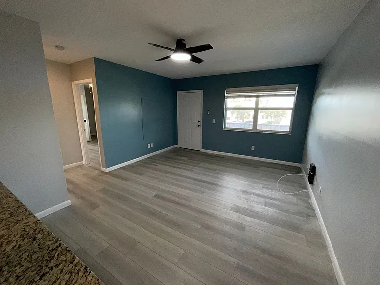 661 Hernando St — Photo 17