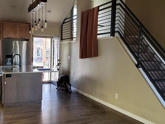 Kitchen & Dining Area