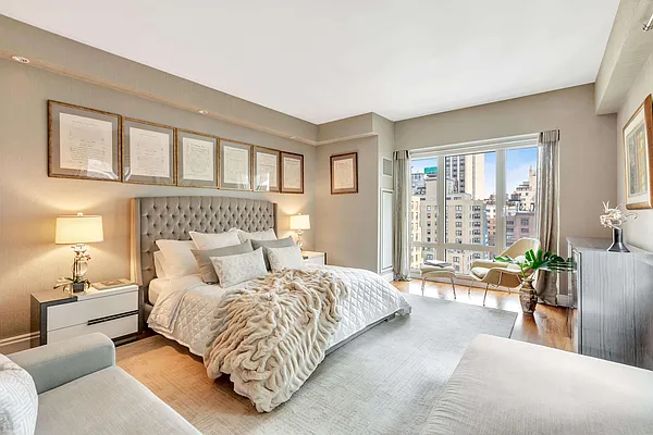 Sold by Compass | media 7