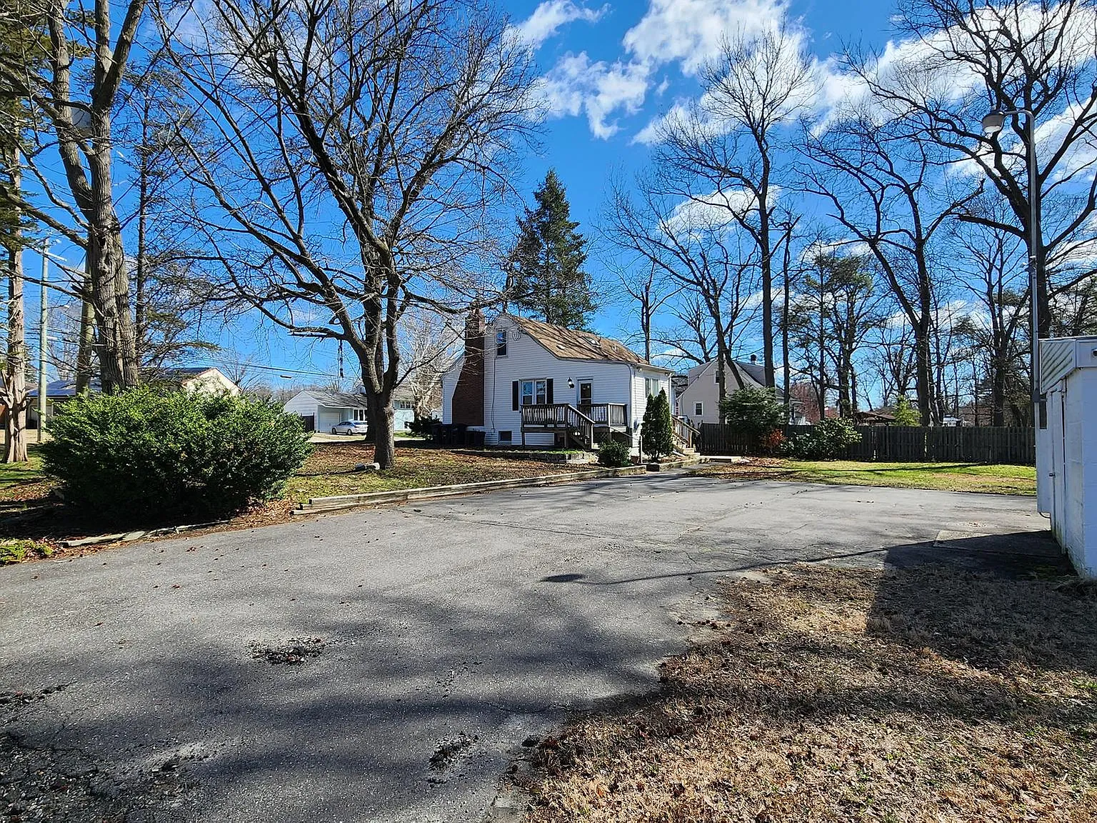 4 bed, 1617 sqft, $3,100 — Photo 4