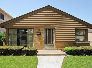 5838 S Nagle Ave, Chicago, IL 60638
