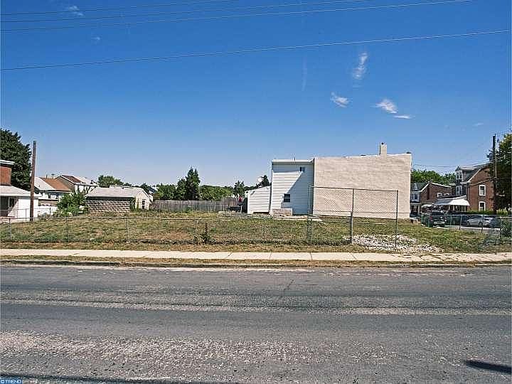 2nd image of 451 Bush St