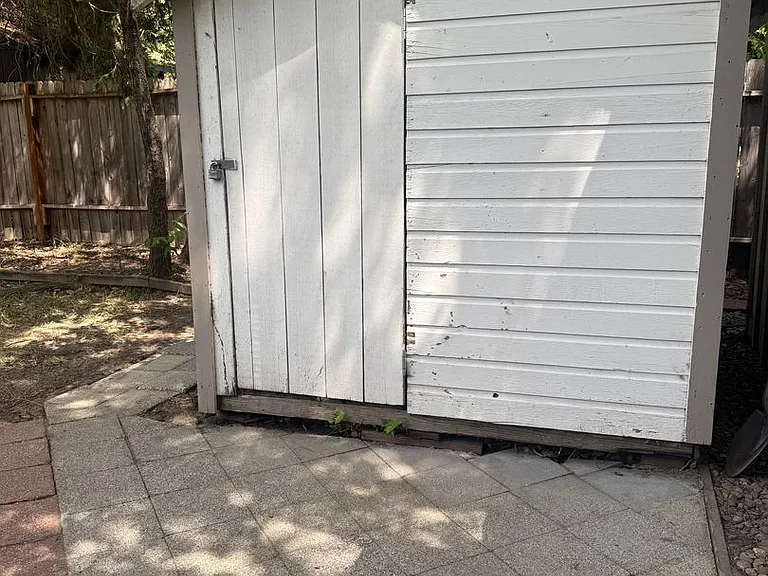 412 NW Manzanita Ave #A & B — Photo 5