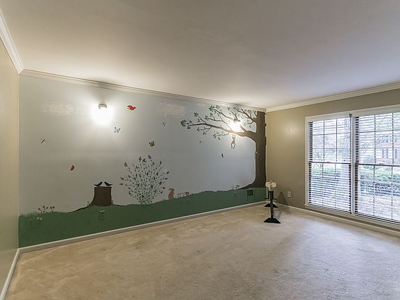 4th image of 2578 Settlers Ct