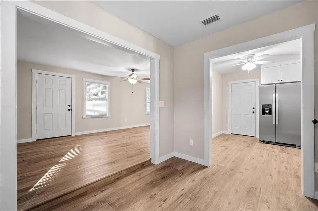 4 bed, 2.0 bath, 1616 sqft, $2,000 — Photo 3