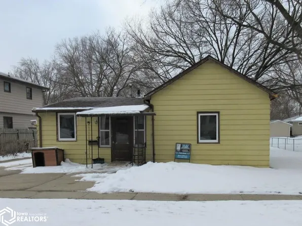 1314 E Oak St, Algona, IA 50511