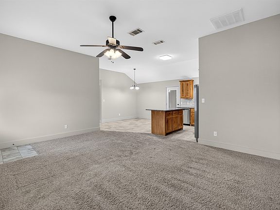 3rd image of 505 E 5th St