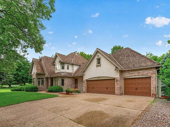 4th image of 2300 Wildwood Ct