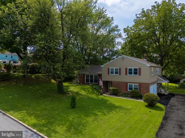 834 Easter Dr, West Chester, PA 19382